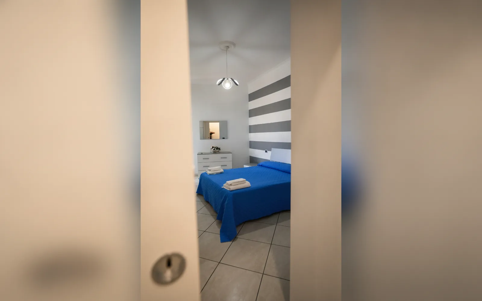 Camera con bagno privato — CasaRos, Napoli (Veneto) (foto 14)