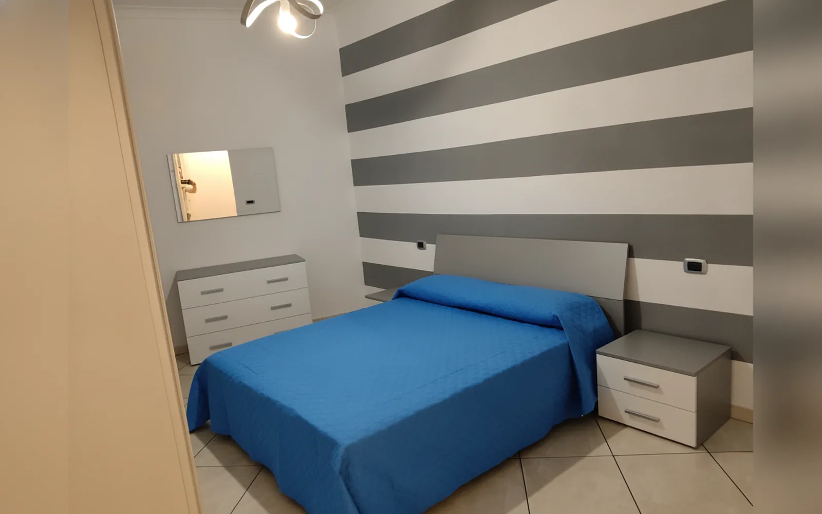 Camera con bagno privato — CasaRos, Napoli (Veneto) (foto 4)